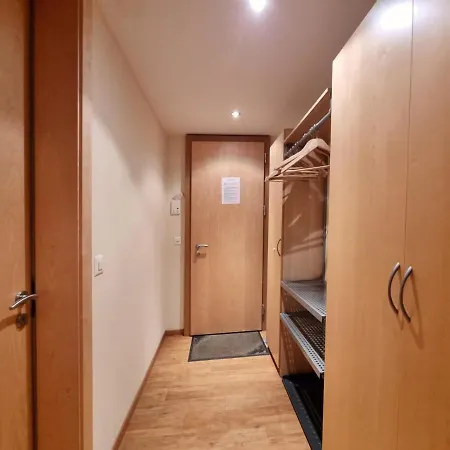 Jessica Eg Apartment *